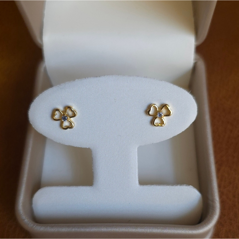 Gold Clover Stud Earrings - Picture 2 of 3